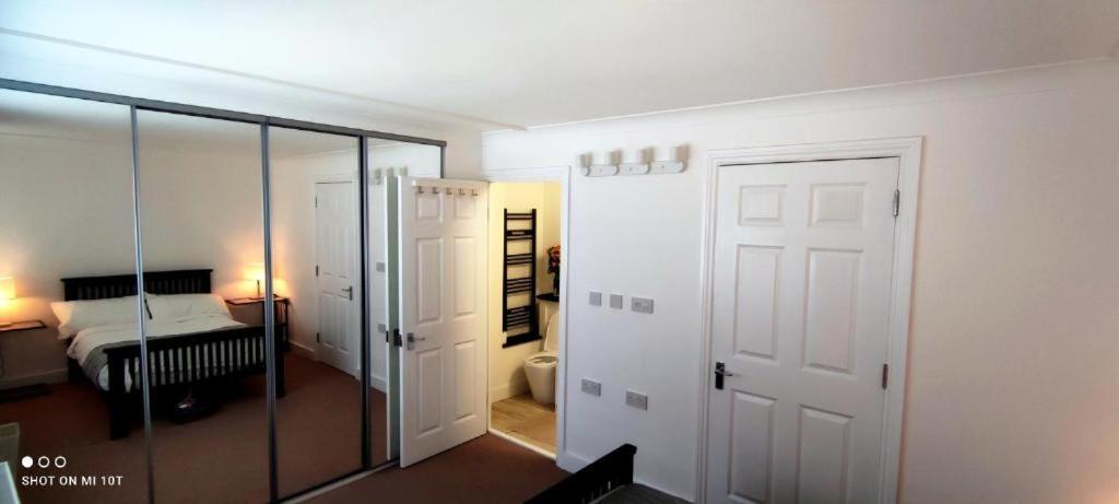 Surrey Quays Residency - Serviced Rooms Лондон Экстерьер фото